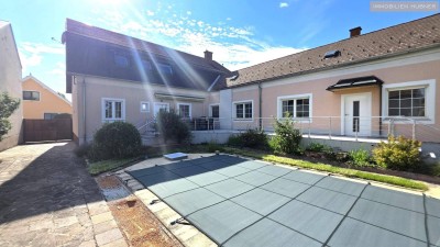 EIGENGRUND in NEUFELD!!! Generalsaniertes, großzügig angelegtes Haus mit Salzwasserpool und Garage!!