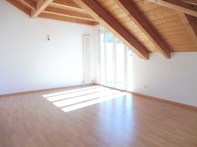 Schöne 2-Zimmer-Wohnung in sehr schöner Ortsrandlage in Eningen