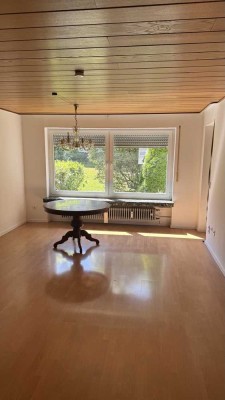 3-Zimmer-Terrassenwohnung in Bad Wilhelmshöhe – mit Garage & moderner Küche