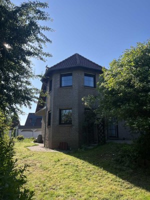 Attraktives Einfamilienhaus mit neuer Heizung (ohne Provision)