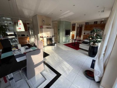 Elegante Penthouse-Wohnung in Augsburg mit großer Dachterrasse