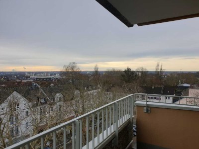 Fernsicht - Balkon - Aufzug - Stellplätze