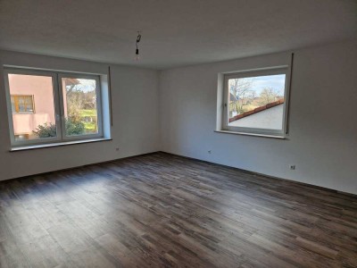 Attraktive 4-Zimmer Wohnung EG mit Garten + Balkon in Schrobenhausen/Mühlried zu vermieten