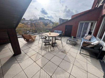 [UNTERMIETE] 2-Zimmer-Wohnung mit riesiger Südterrasse