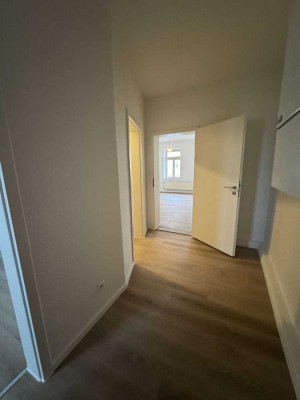 Frisch Renoviert! Kleine 2 Raum-Wohnung + EBK im beliebten Plagwitz!