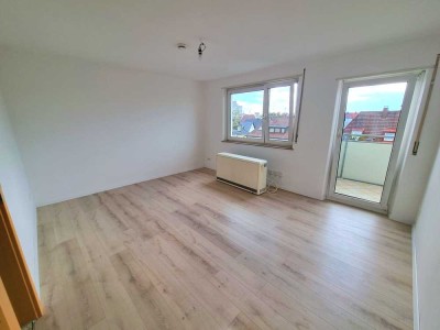 Helle 3 Zimmer Wohnung mit EBK und Balkon in Fellbach