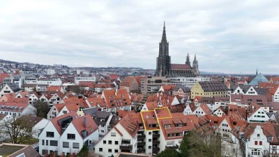 CHARMANTE MAISONETTE-WOHNUNG IM HERZEN DES ULMER FISCHERVIERTELS