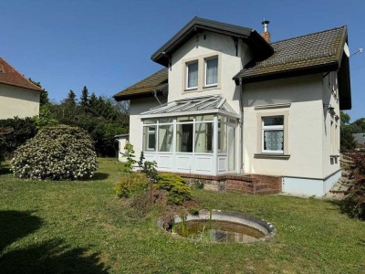 Liebhaberobjekt! EFH-Villa mit großem Grundstück oberhalb von Radebeul-Ost