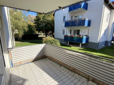 Meuschau: Tolle 3-Zi.-Wohnung mit Balkon