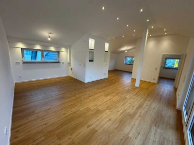 Moderne 3 Zimmer Neubau Wohnung mit Dachterrasse