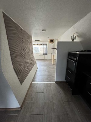 Neurenovierte und attraktive 2 Zi Maisonettewohnung 74m²