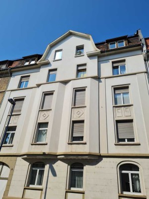 Zentrale 3-Zimmer-Altbauwohnung direkt in der Innenstadt von Offenbach