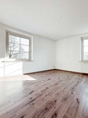 Wir sanieren für Sie - TOLLE 4 Raum - Wohnung für die ganze Familie