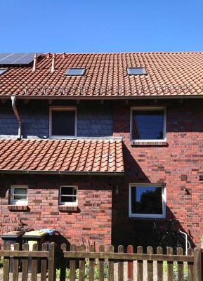 Stadthaus mit gehobener Innenausstattung und Garage in Hannover-Bothfeld