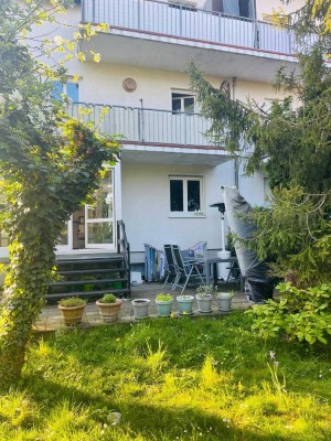Traumhafte 3-Zimmerwohnung mit Wintergarten, Terrasse und Garage in Leipzig