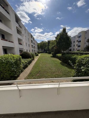 Ansprechende 3-Zimmer-EG-Wohnung mit Balkon und EBK in Mainz nähe Vokspark