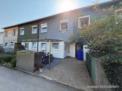 Gepflegtes Reihenmittelhaus mit Terrasse und Balkon in ruhiger Lage von Burghausen-Neustadt