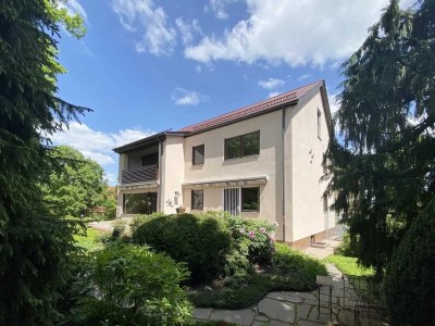 Elegante 4-Zimmer Wohnung mit Balkon - zentral in Nürnberg-Laufamholz
