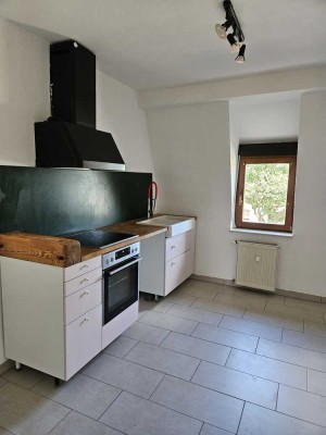 6-Zimmer-Maisonette-Wohnung mit Balkon und Garten in Stutensee-Friedrichstal