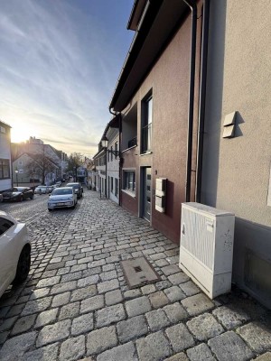 Wohnen mitten n der Altstadt | 2 Zimmer mit privater Innenhofterrasse und moderner Ausstattung