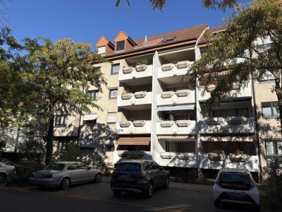 Sofort frei - 3-Zimmer-Wohnung mit Balkon und Tiefgaragenstellplatz