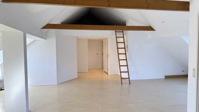 3-Raum DG-Wohnung mit Charm