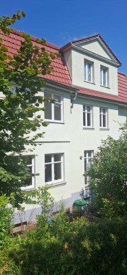 Ruhige 4-Zimmer-Hochparterre-WE mit Garten