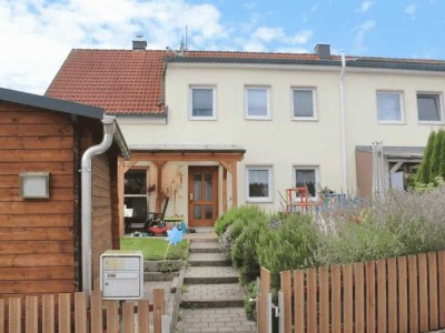 Einladende Doppelhaushälfte mit traumhafter Terrasse – Ihr neues Zuhause