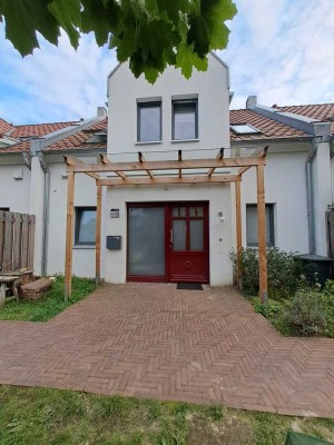 Charmantes Reihenhaus mit gehobener Innenausstattung und EBK in Hannover Alt-Ricklingen
