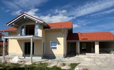 Traumhafte Lage mit eigenem Garten