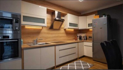 Neu renovierte, bescheidene Wohnung verfügbar (Erstbezug)