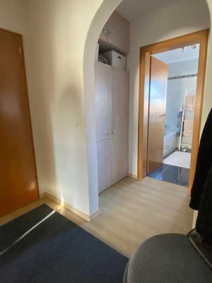 Geräumige helle 3-Zimmer-Wohnung mit Balkon