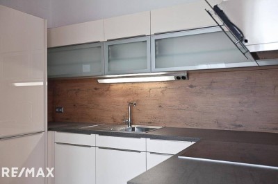 Exklusive, traumhafte Dachgeschosswohnung mit großer Terrasse
