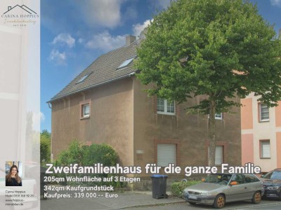 Freistehendes Zweifamilienhaus für die große Familie
