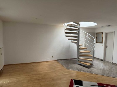 Exklusive 3-Raum-Maisonette-Wohnung mit EBK in Remseck am Neckar