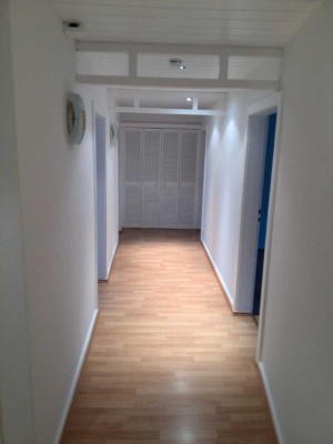 Tolle Maisonette-Wohnung mit Einbauküche und Balkon mitten in der Stadt, ruhig und modernisiert