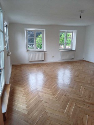 Charmante  5-Zimmer-Altbauwohnung in Weißenhorn
