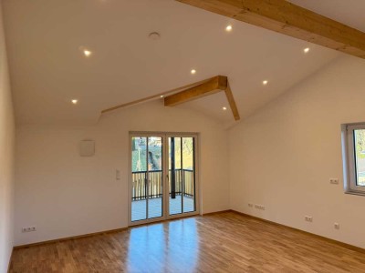schöne 4 Zi-Whg. Neubau Dachgeschoss / Wohnberechtigungsschein erforderlich