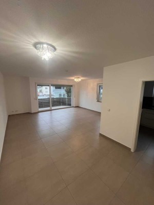 Gehobene 3 Zimmer Wohnung inkl. EBK