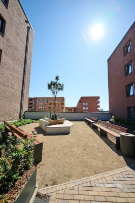 Kronsrode - der lebendige Stadtteil: 5-Zimmerwohnung mit 2 Badezimmern und Dachterrasse!