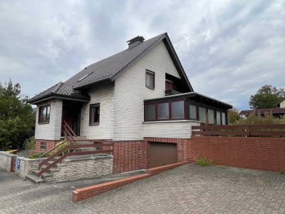 Großzügiges Einfamilienhaus mit Garten und Garage -provisionsfrei-