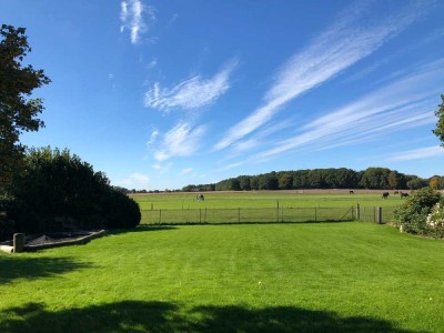 Traumhaftes Landhaus mit herrlichem Blick in Ortsrandlage