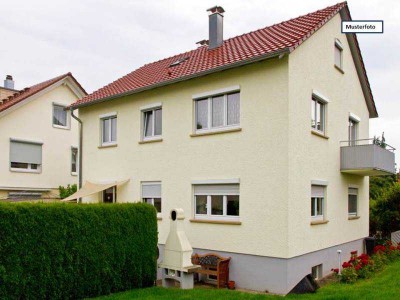 Provisionsfrei Einfamilienhaus in 30827 Garbsen, Lange Str.