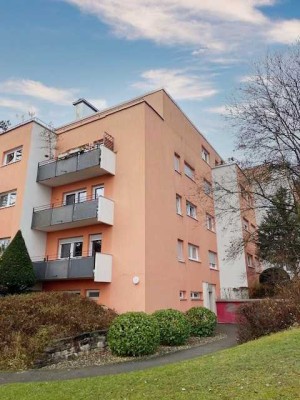 Dachterrassenwohnung! Gepflegte 3-Zimmer-Wohnung großzügiger Dachterrasse in Krailling