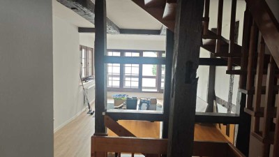 930 € - 94 m² - 3.0 Zi.