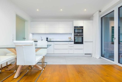 RESERVIERT - MODERNE GARTENWOHNUNG MIT 130m² PRIVATEM GARTEN