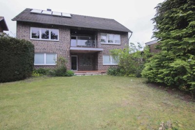 Viel Platz zum Wohlfühlen! Gepflegtes Einfamilienhaus mit Solarthermie und schönem Garten in Osloß