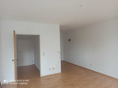 Schöne 1,5-Zimmer-Hochparterre-Wohnung mit Balkon in Velbert. Nur  mit WBS und ab 60 Jahre.