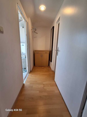 helle schöne Dachgeschosswohnung