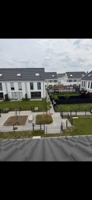 Exklusives und neuwertiges Haus mit drei Zimmern und Einbauküche in Köln